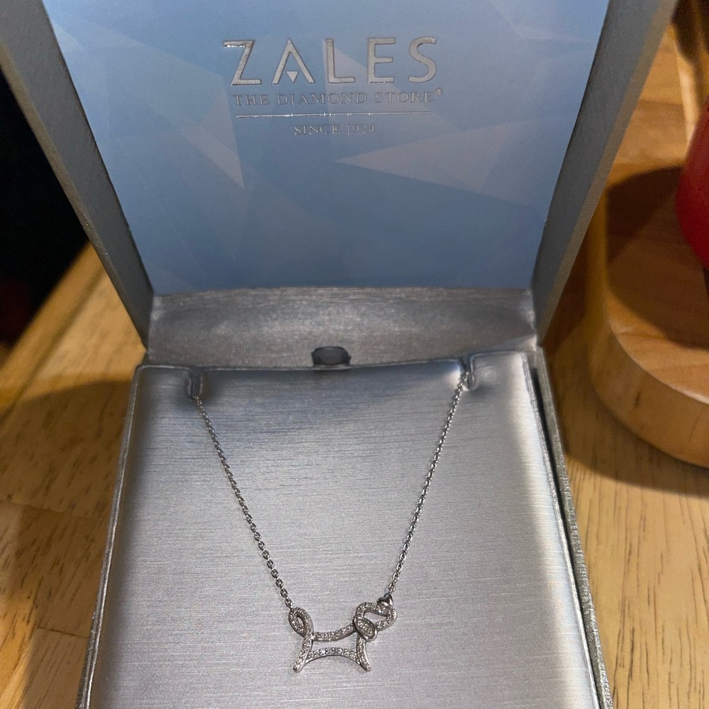 Zales necklace Marilyn Monroe collection